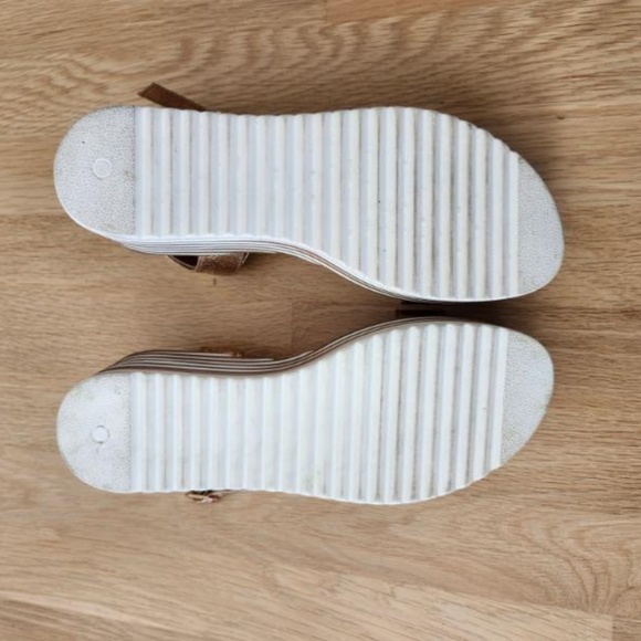 Glaze Cee Cee Platforms - Picture 6 of 7